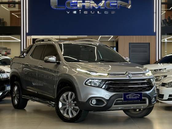 FIAT TORO 2.0 16V TURBO DIESEL RANCH 4WD AT9 FIAT TORO 2.0 16V TURBO DIESEL RANCH 4WD AT9